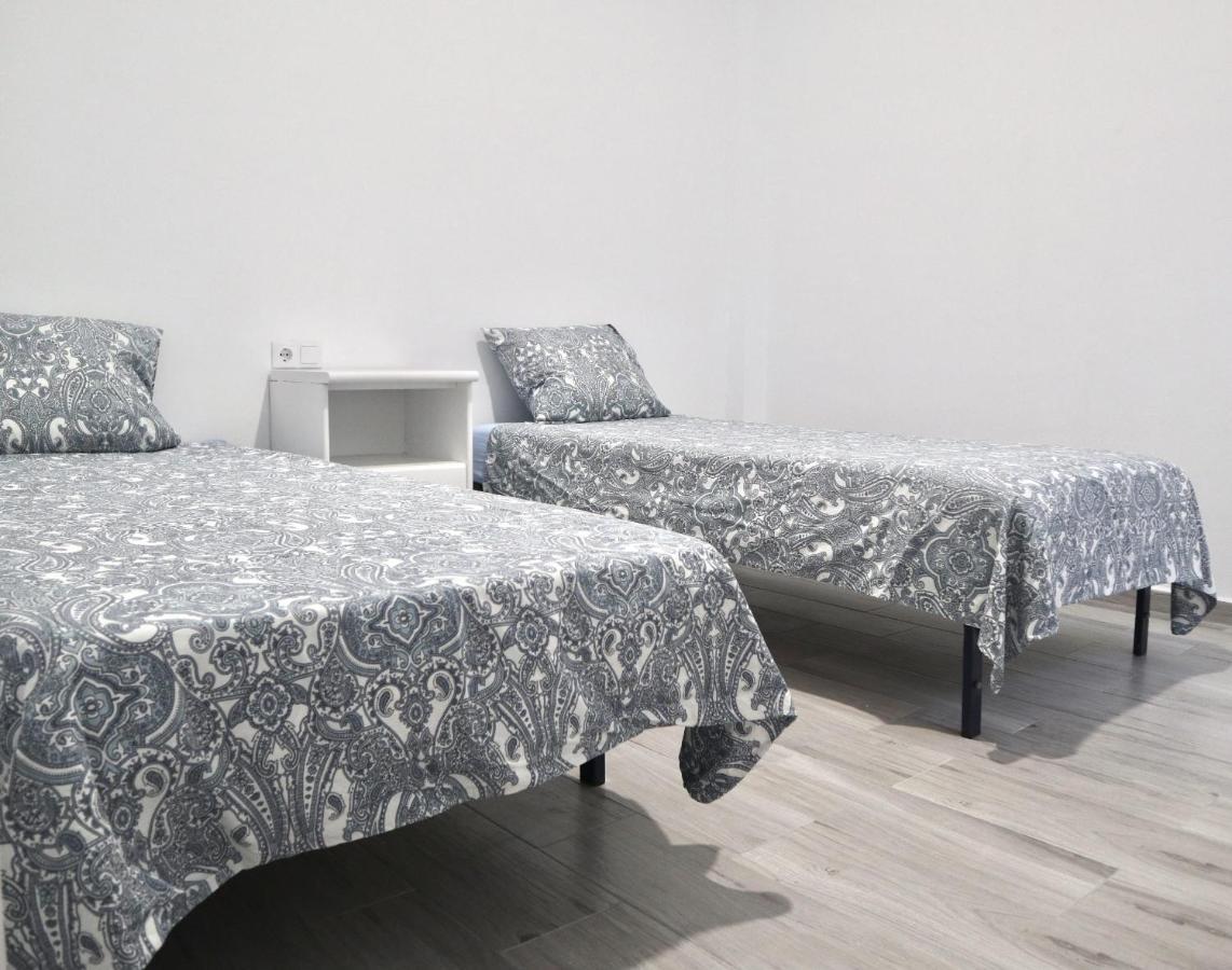 Apartamento Gades Conil A โกนิล เด ลาฟรอนเตรา ภายนอก รูปภาพ